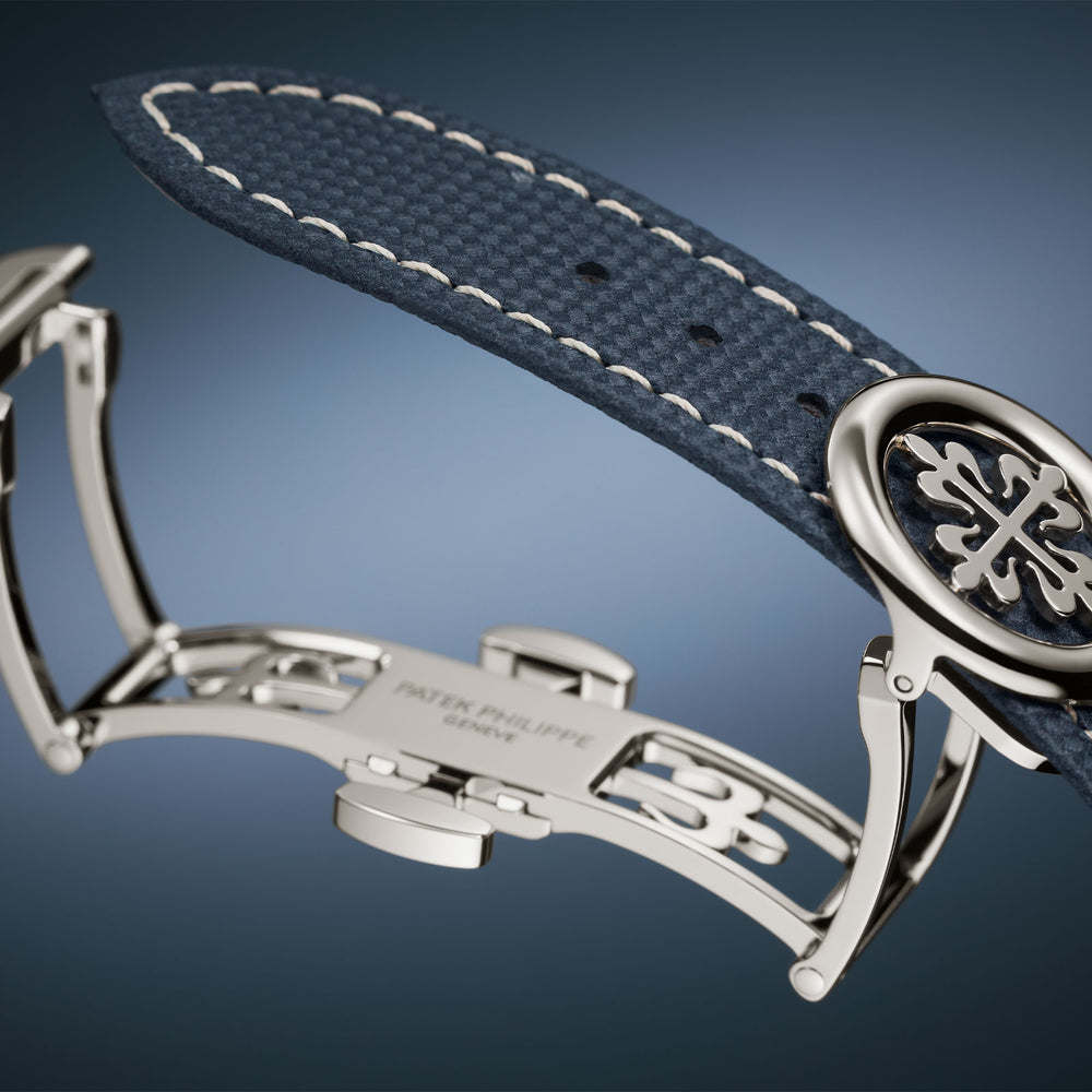 Complications Calatrava 8-Day Power Reserve & Instantaneous Day & Date 5328G-001 simple Pursuit