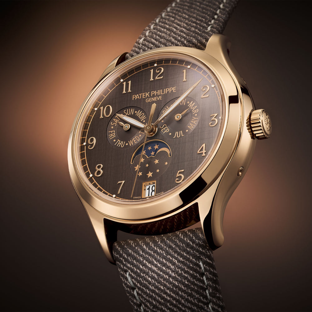 Complications Annual Calendar & Moon Phases 4946R-001 simple Pursuit