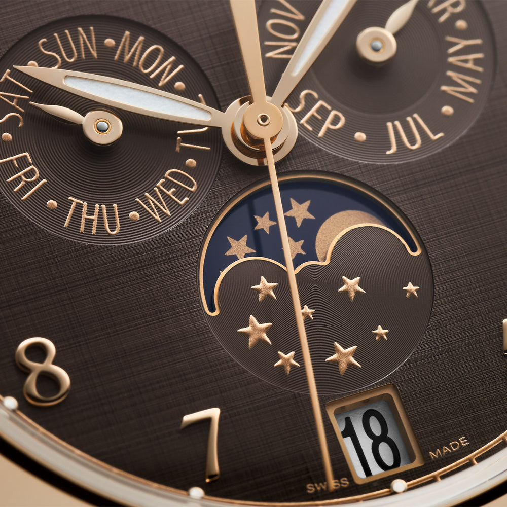 Complications Annual Calendar & Moon Phases 4946R-001 simple Pursuit