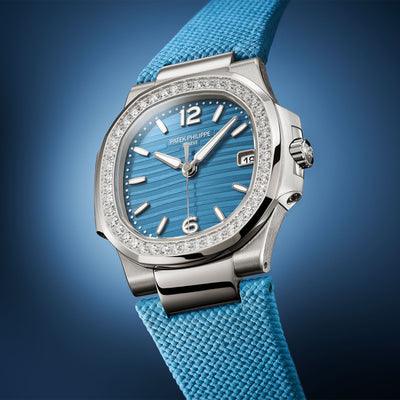 Nautilus Date & Central Seconds 7010G-013 variant Pursuit