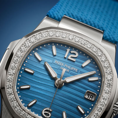 Nautilus Date & Central Seconds 7010G-013 variant Pursuit