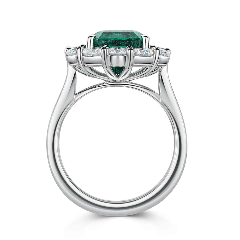 18ct White Gold Emerald & Diamond Cluster Ring simple Pursuit