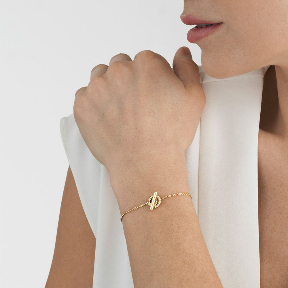 Halo 18ct Yellow Gold Diamond T-Bar Bracelet
