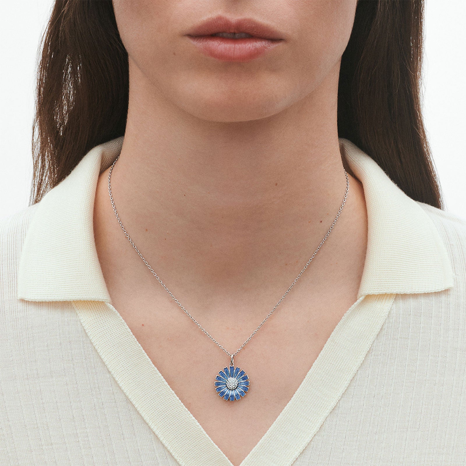 Daisy Silver & Blue Enamel Pendant simple Pursuit
