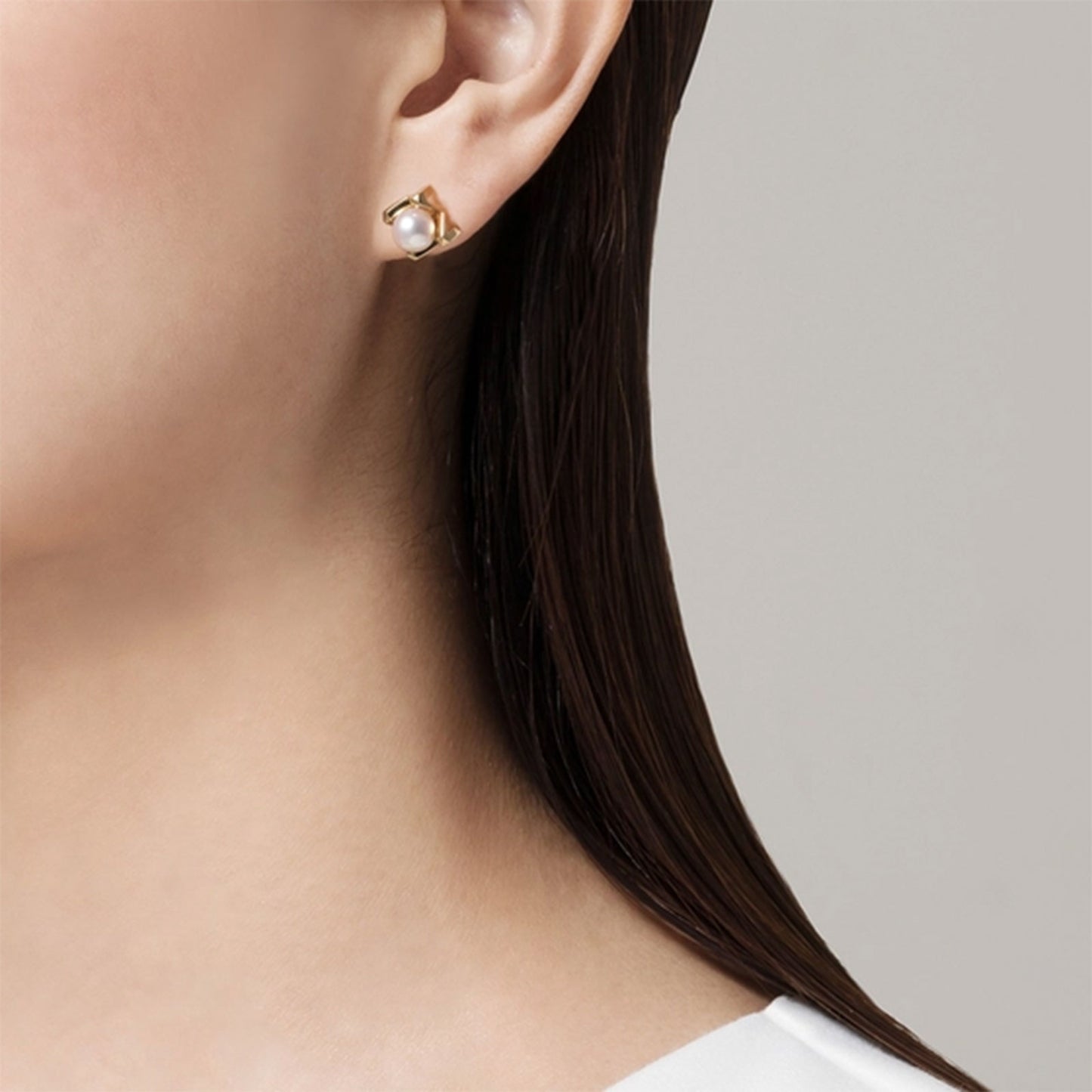 M Collection Akoya Cultured Pearl Stud Earrings in 18ct Yellow Gold simple Pursuit