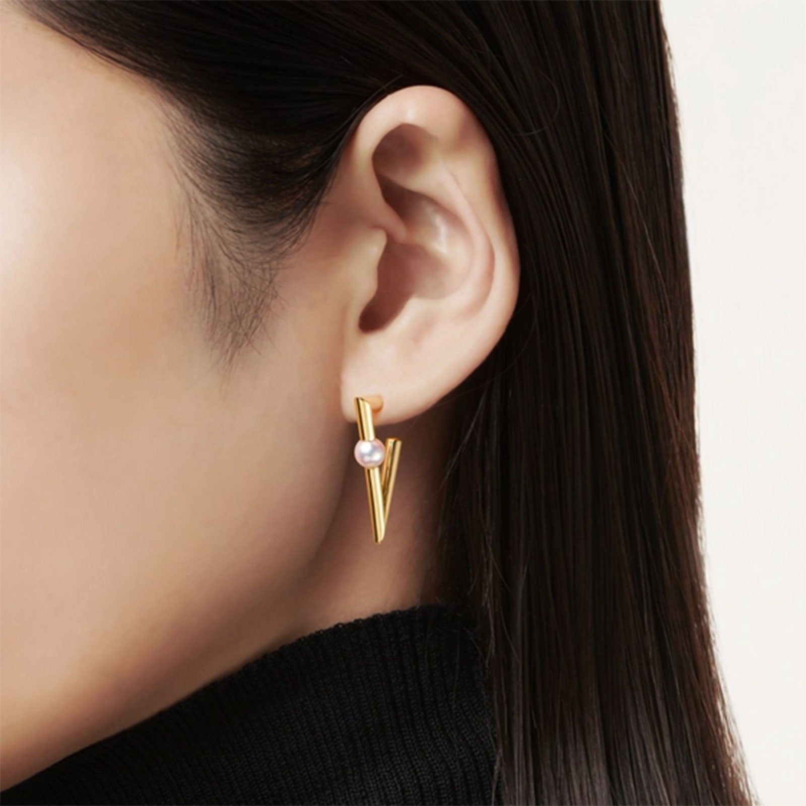 V Code Akoya Cultured Pearl Drop Earrings in 18ct Yellow Gold simple Pursuit