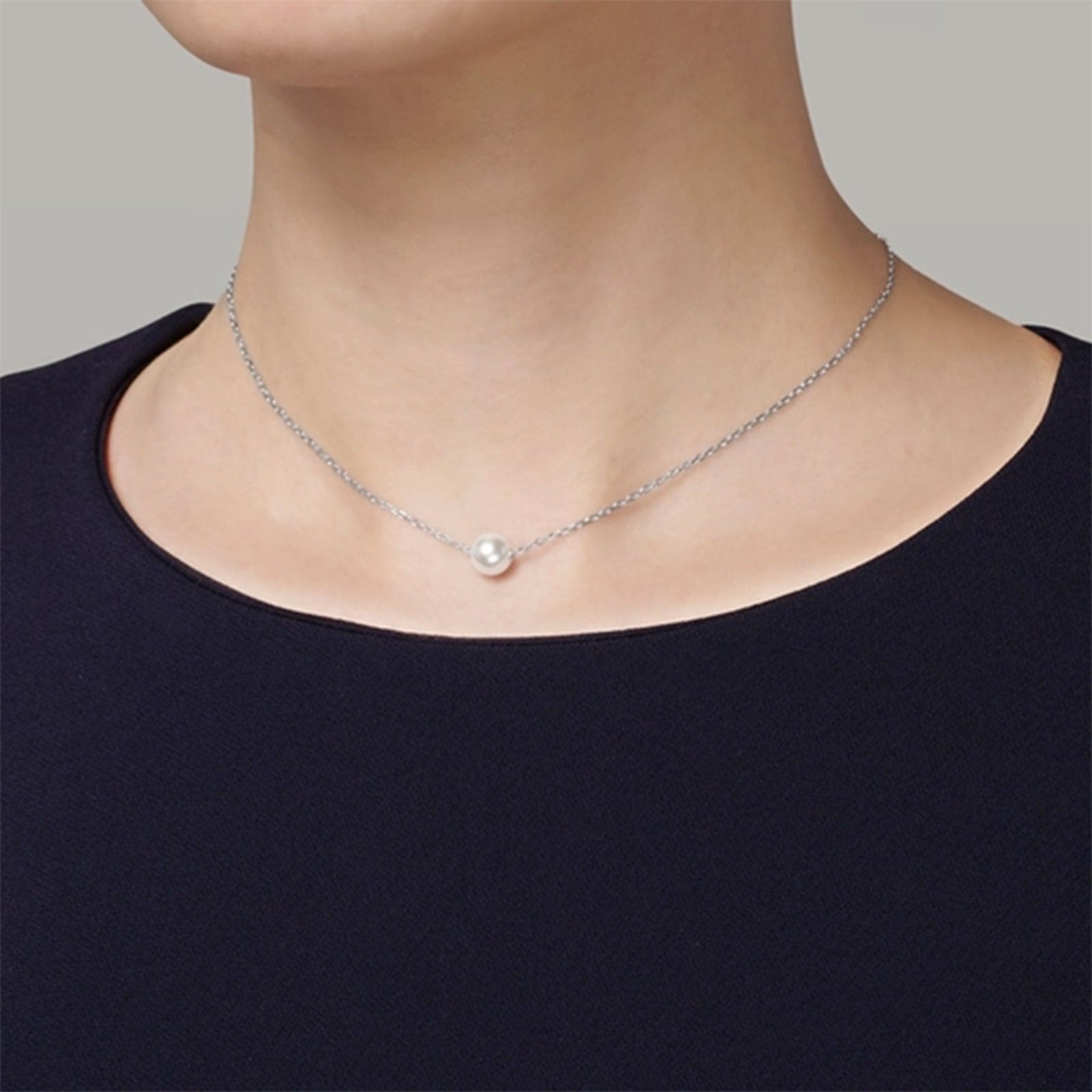 Classic Akoya Cultured Pearl Necklace in 18ct White Gold simple Pursuit