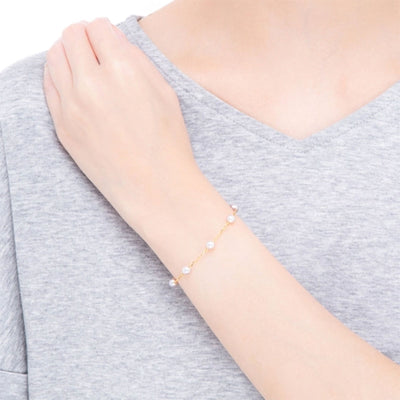 Classic Akoya Cultured Pearl Chain Bracelet in 18ct Yellow Gold simple Pursuit