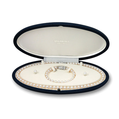 A1 Grade Akoya Cultured Pearl Set in 18ct White Gold simple Pursuit