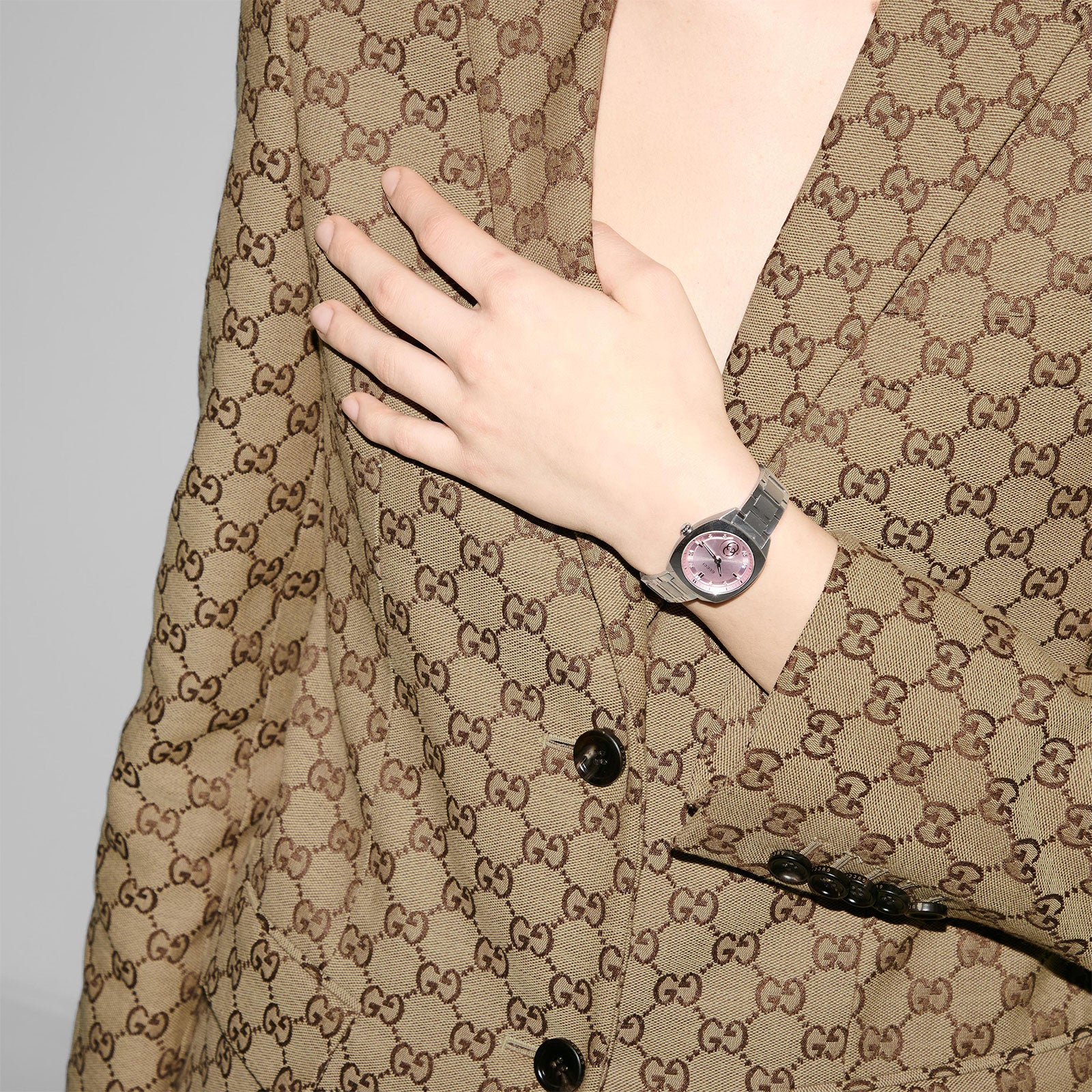 Gucci Interlocking Watch 29mm simple Pursuit