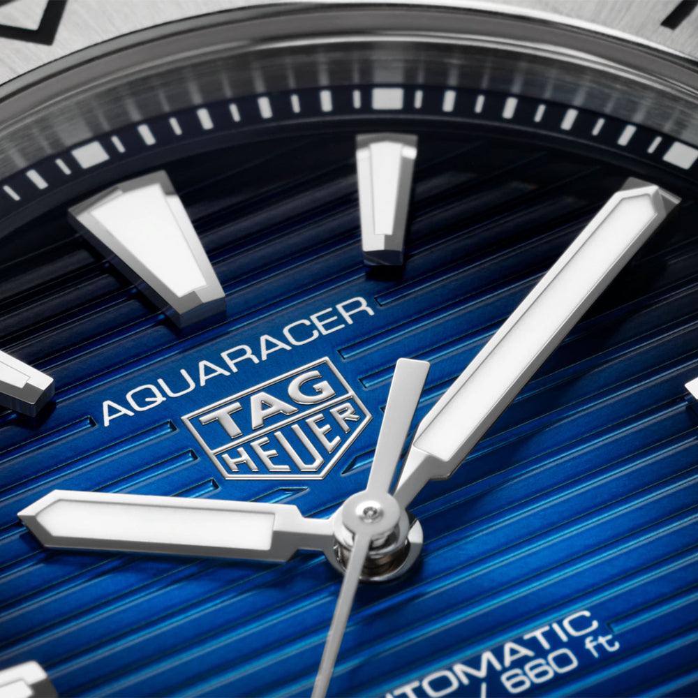 Aquaracer Professional 200 Date Calibre 5 Automatic 40mm simple Pursuit