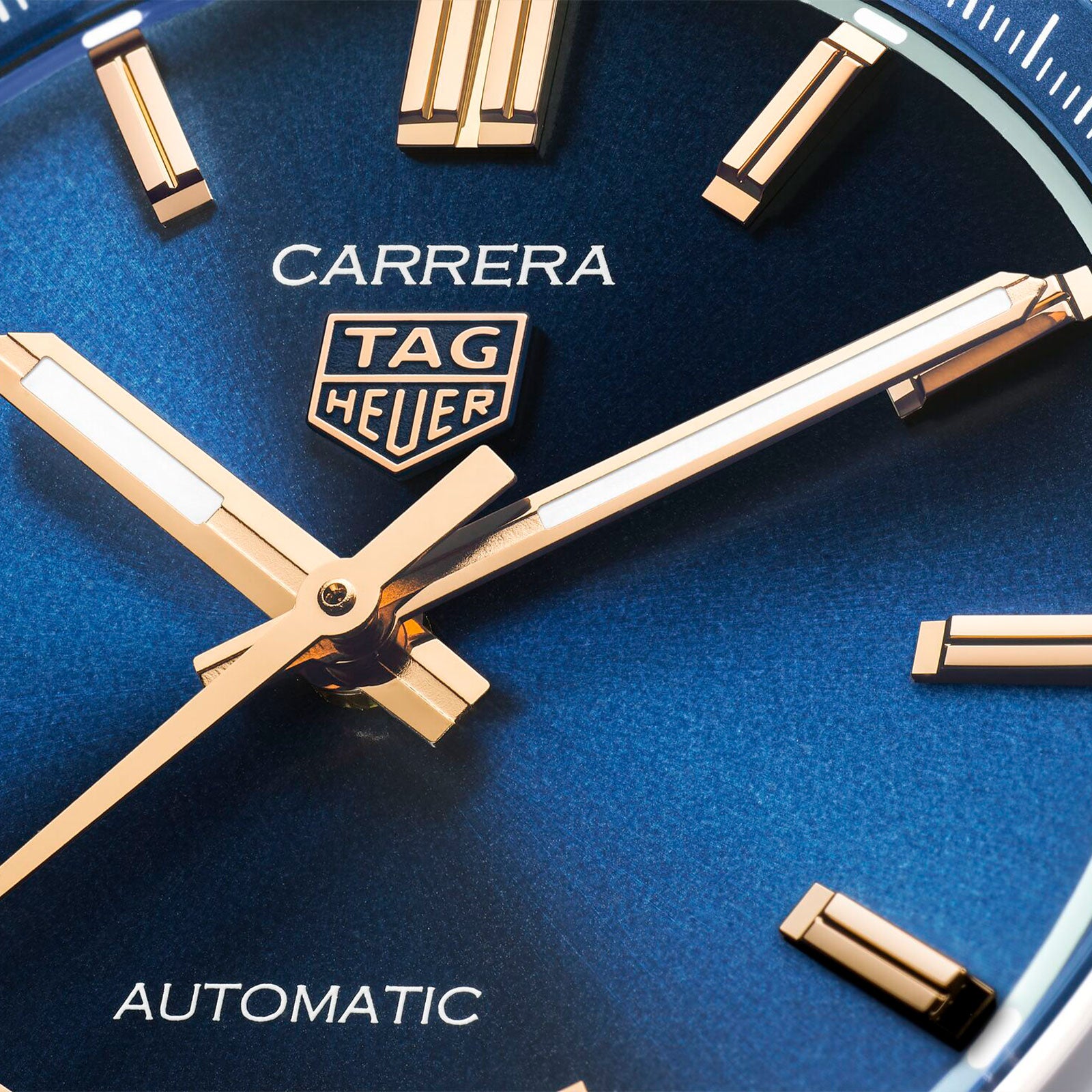 Carrera Date Calibre 7 Automatic 36mm simple Pursuit