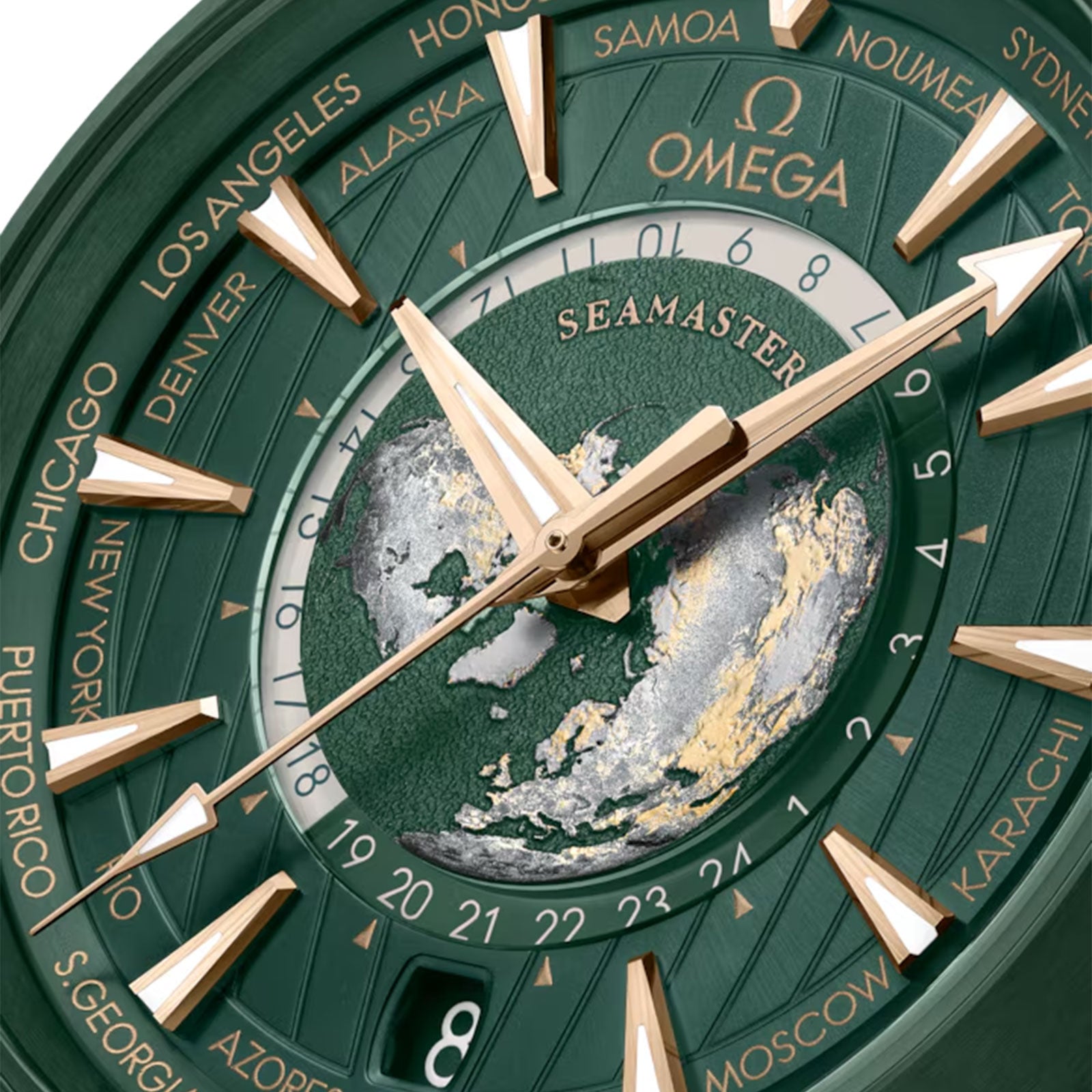 Seamaster Aqua Terra 150m Co-Axial GMT Worldtimer 43mm variant Pursuit