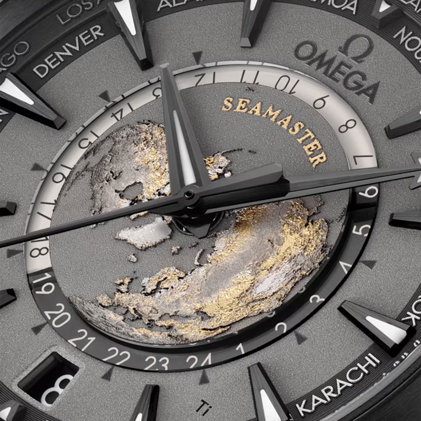 Seamaster Aqua Terra 150m Co-Axial GMT Worldtimer 43mm variant Pursuit