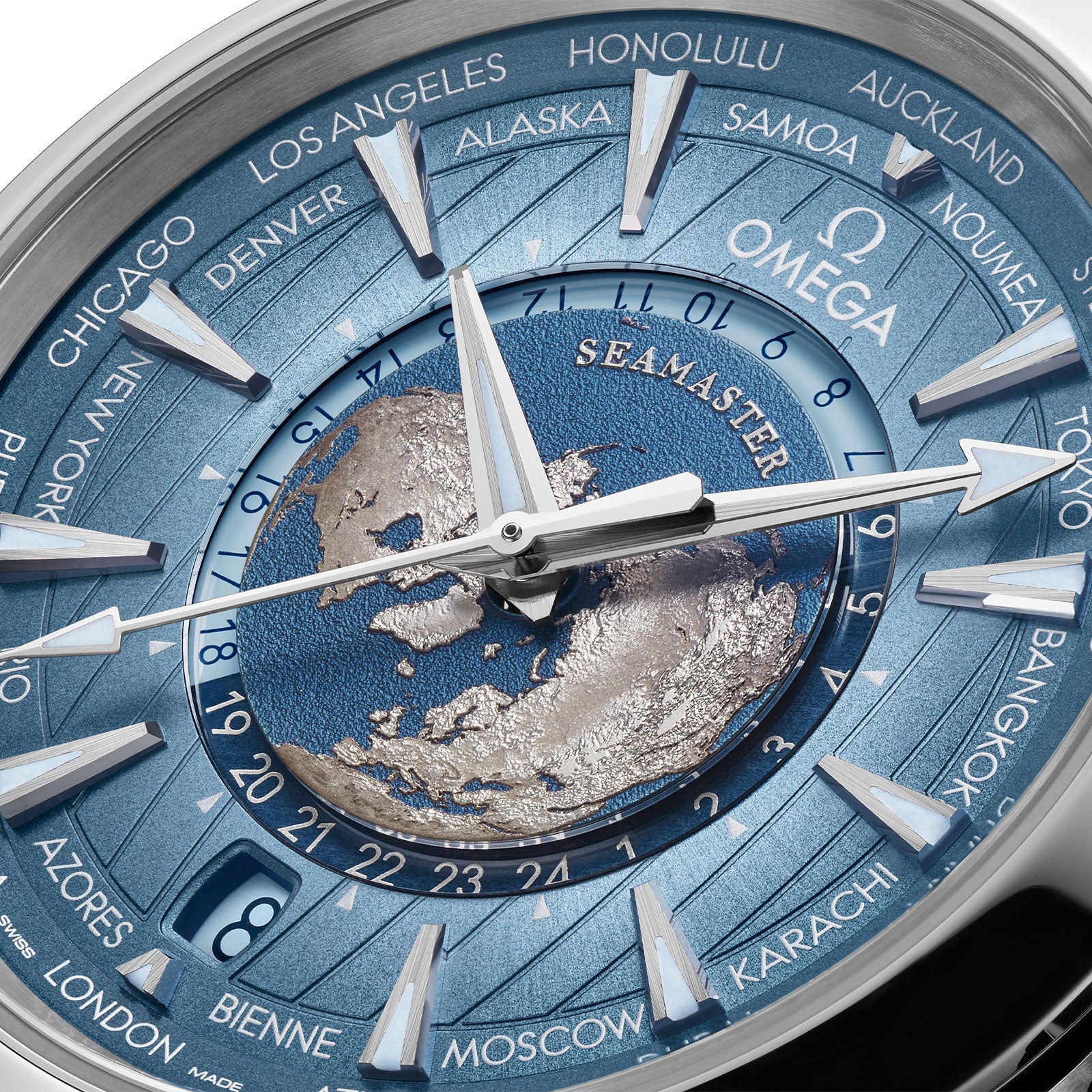 Seamaster Aqua Terra 150m Co-Axial GMT Worldtimer 43mm variant Pursuit