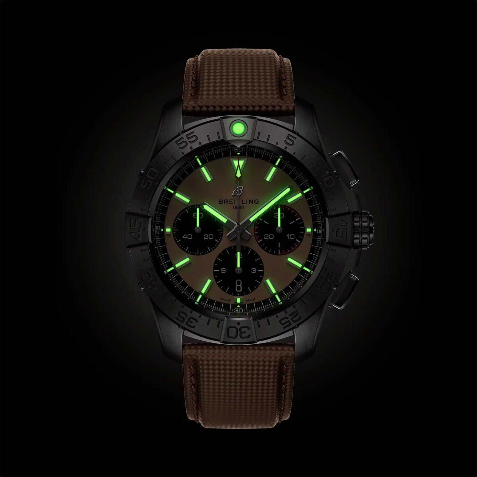 Avenger B01 Chronograph 44 simple Pursuit