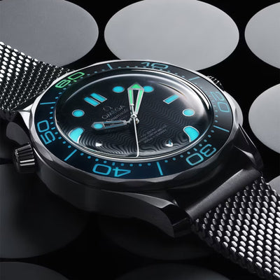 Seamaster Diver 300m Co-Axial 42mm James Bond 60th Anniversary variant Pursuit