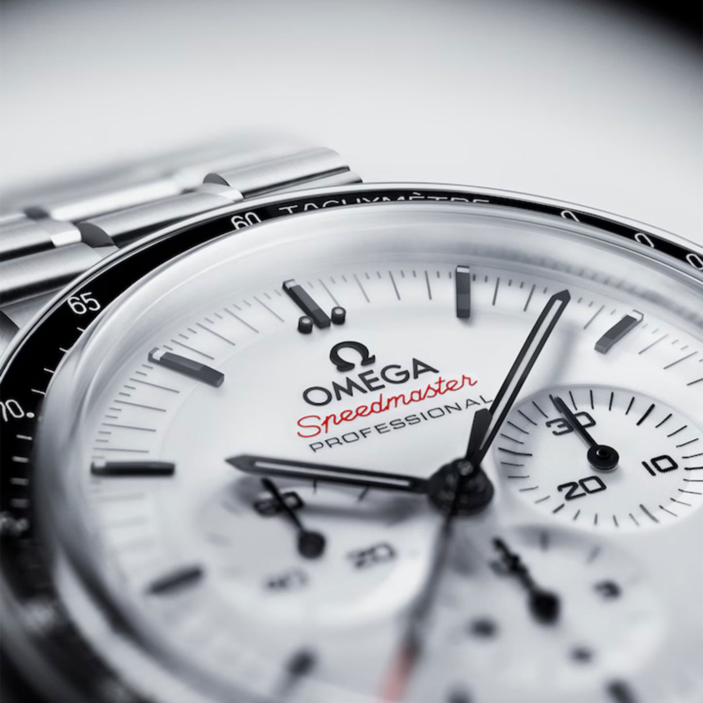 Speedmaster Moonwatch Professional Co-Axial Chronograph 42mm variant Pursuit