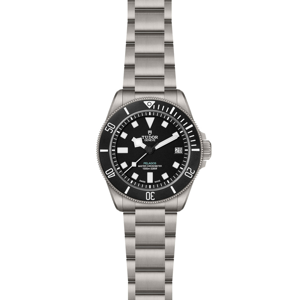 Pelagos Ultra 43mm variant Pursuit