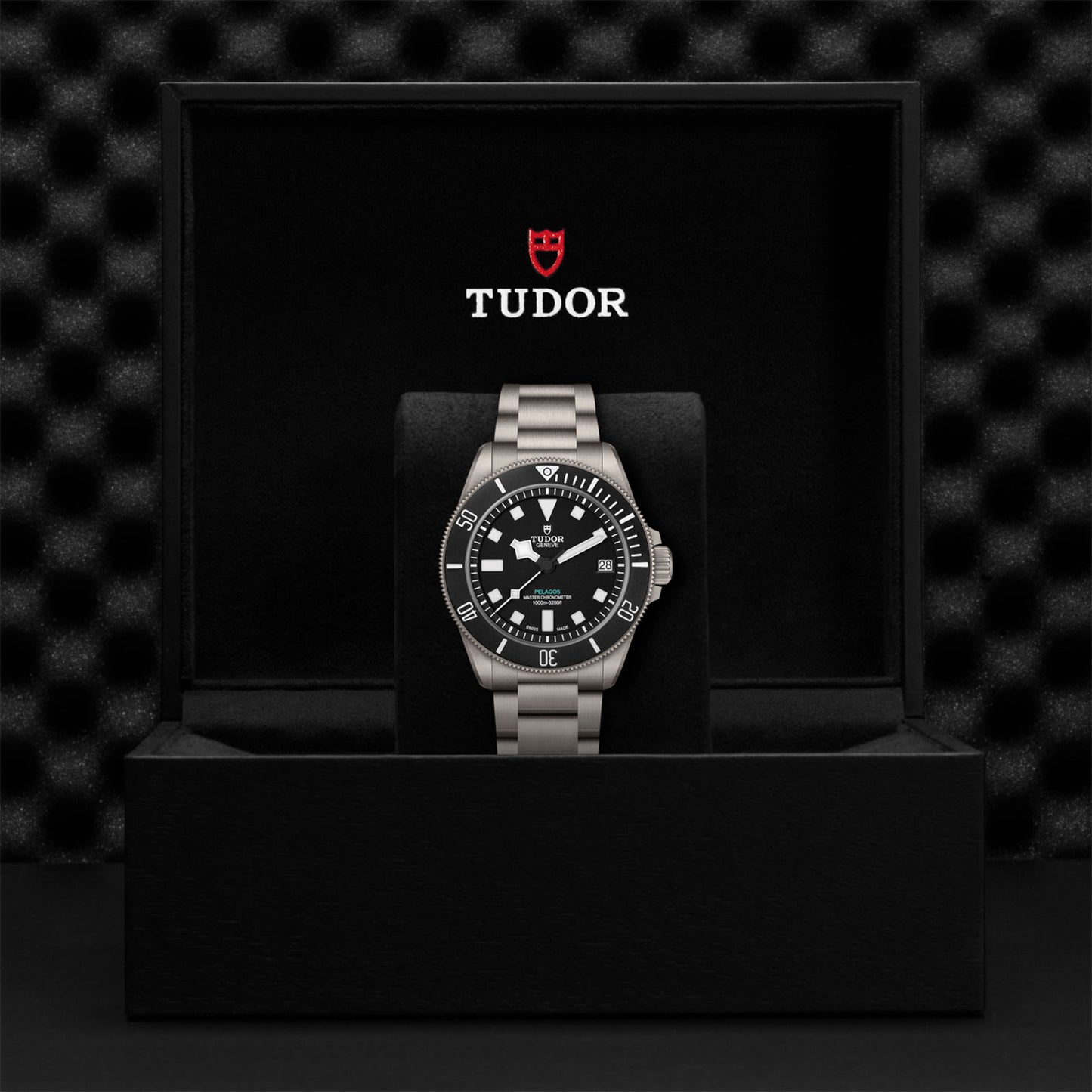 Pelagos Ultra 43mm variant Pursuit