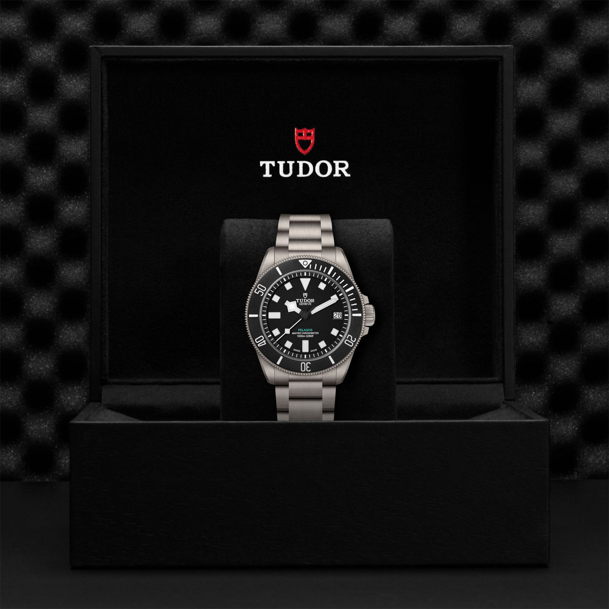 Pelagos Ultra 43mm variant Pursuit