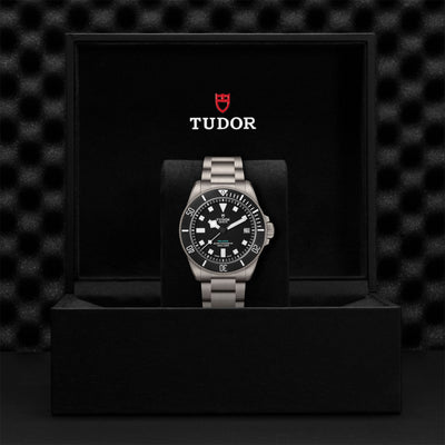 Pelagos Ultra 43mm variant Pursuit