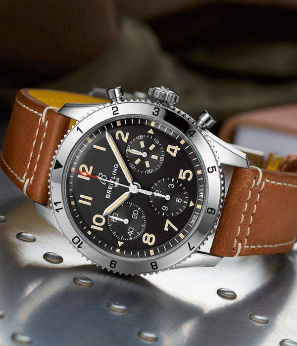 Breitling Classic AVI Chronograph 42 Mustang on side