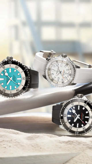 Bretiling Superocean collection beach