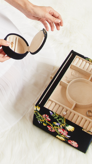 Wolf Jewellery Storage