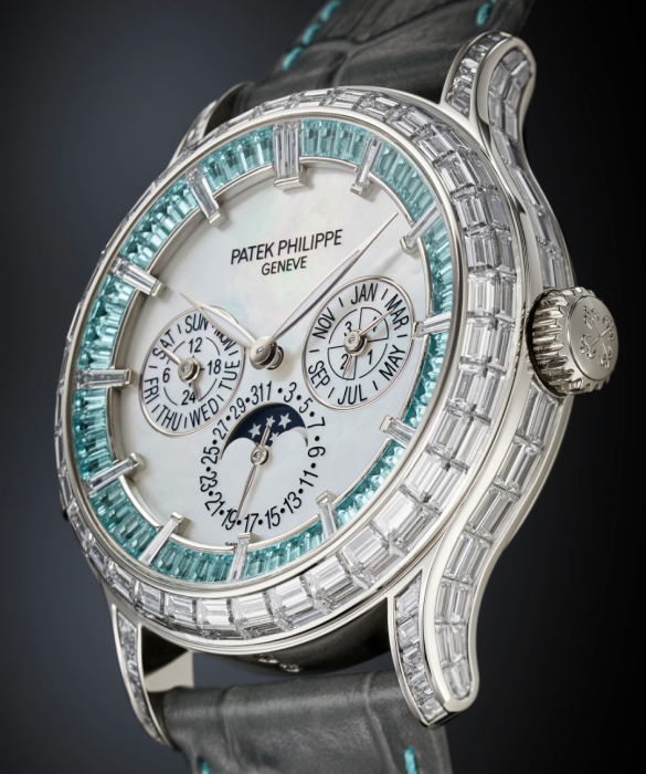 Patek Philippe 4946G-001