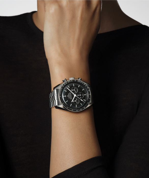 OMEGA SPEEDMASTER MOONWATCH