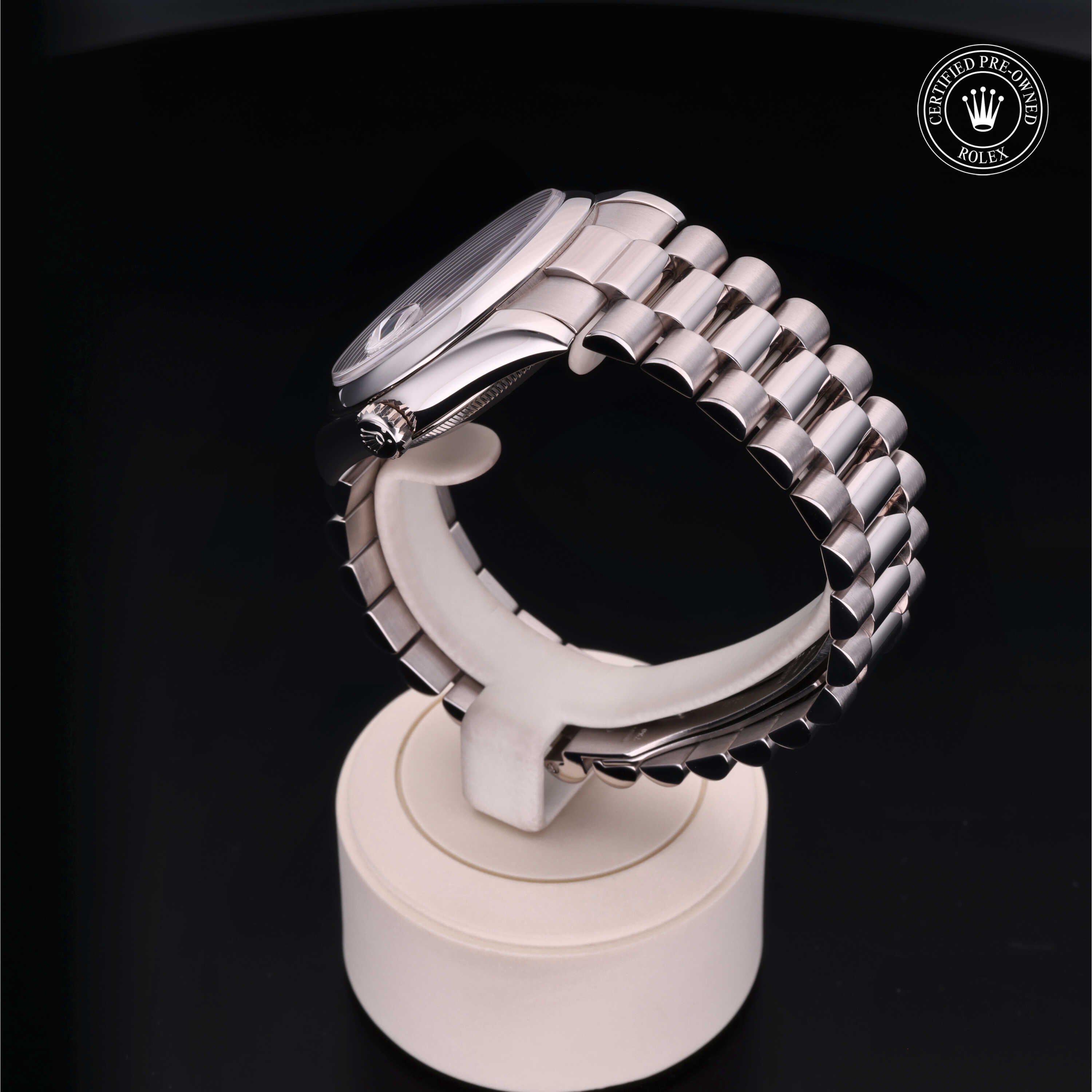 Rolex Certified Pre-Owned Day-Date 36mm 118209 Y135751 - 360° view