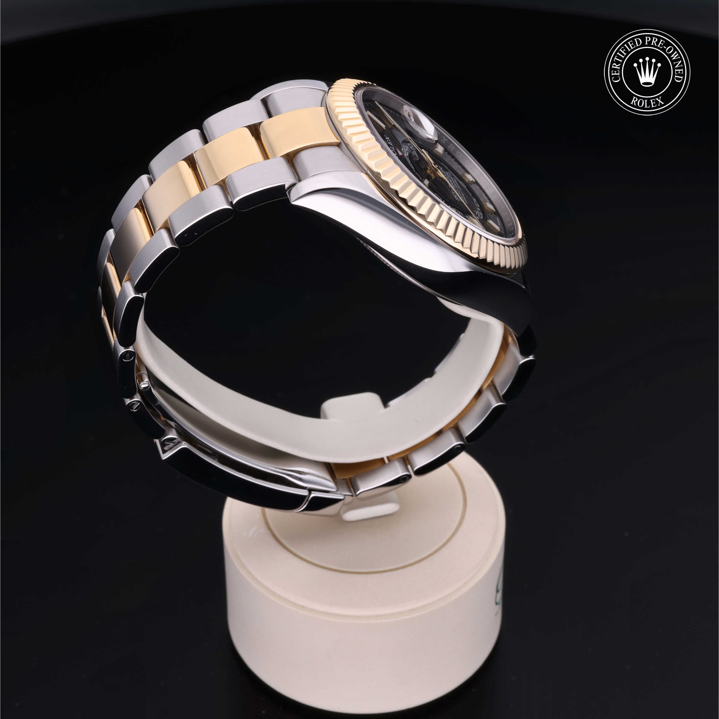 Rolex Certified Pre-Owned Sky-Dweller 42mm 326933 08G13087 - 360° view