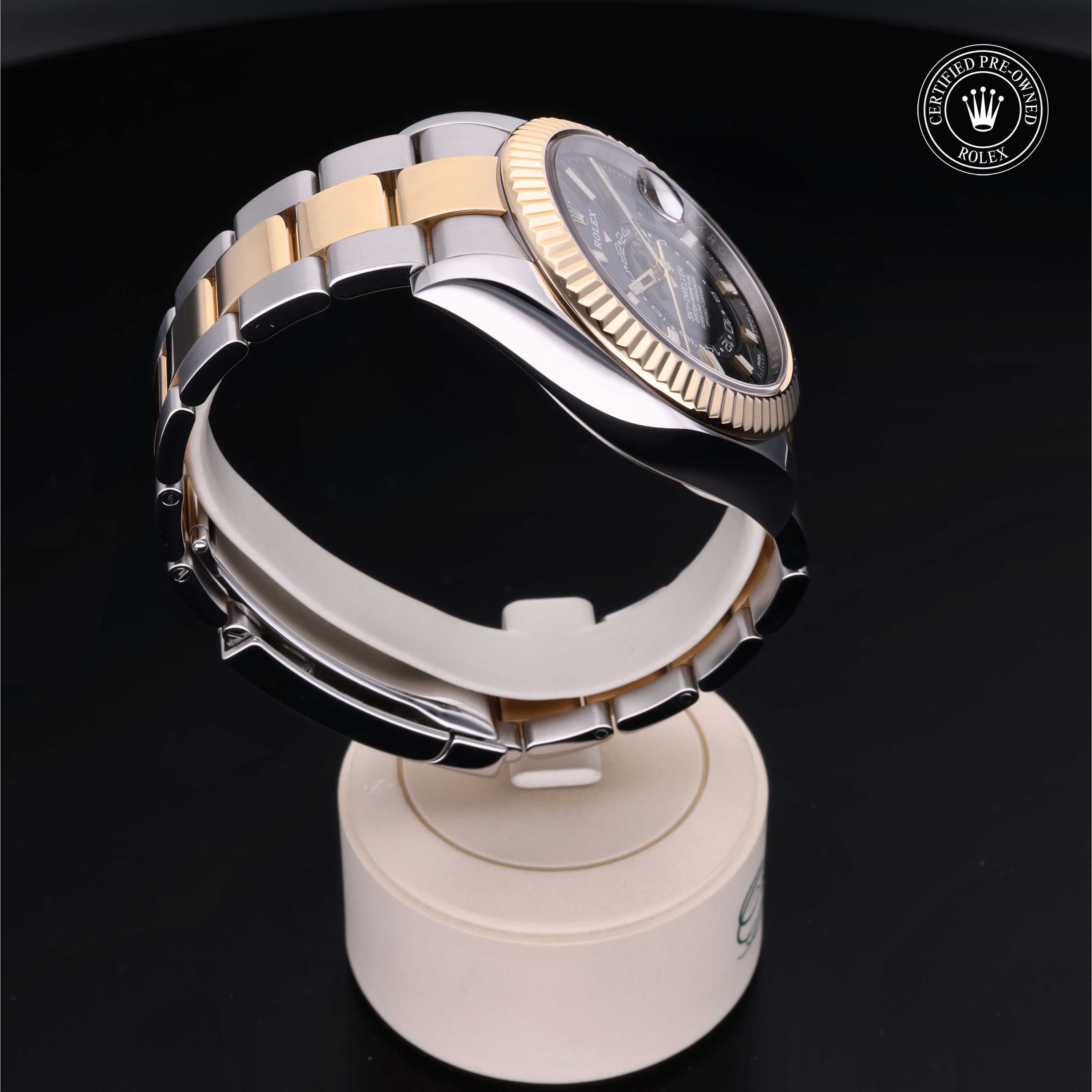 Rolex Certified Pre-Owned Sky-Dweller 42mm 326933 08G13087 - 360° view