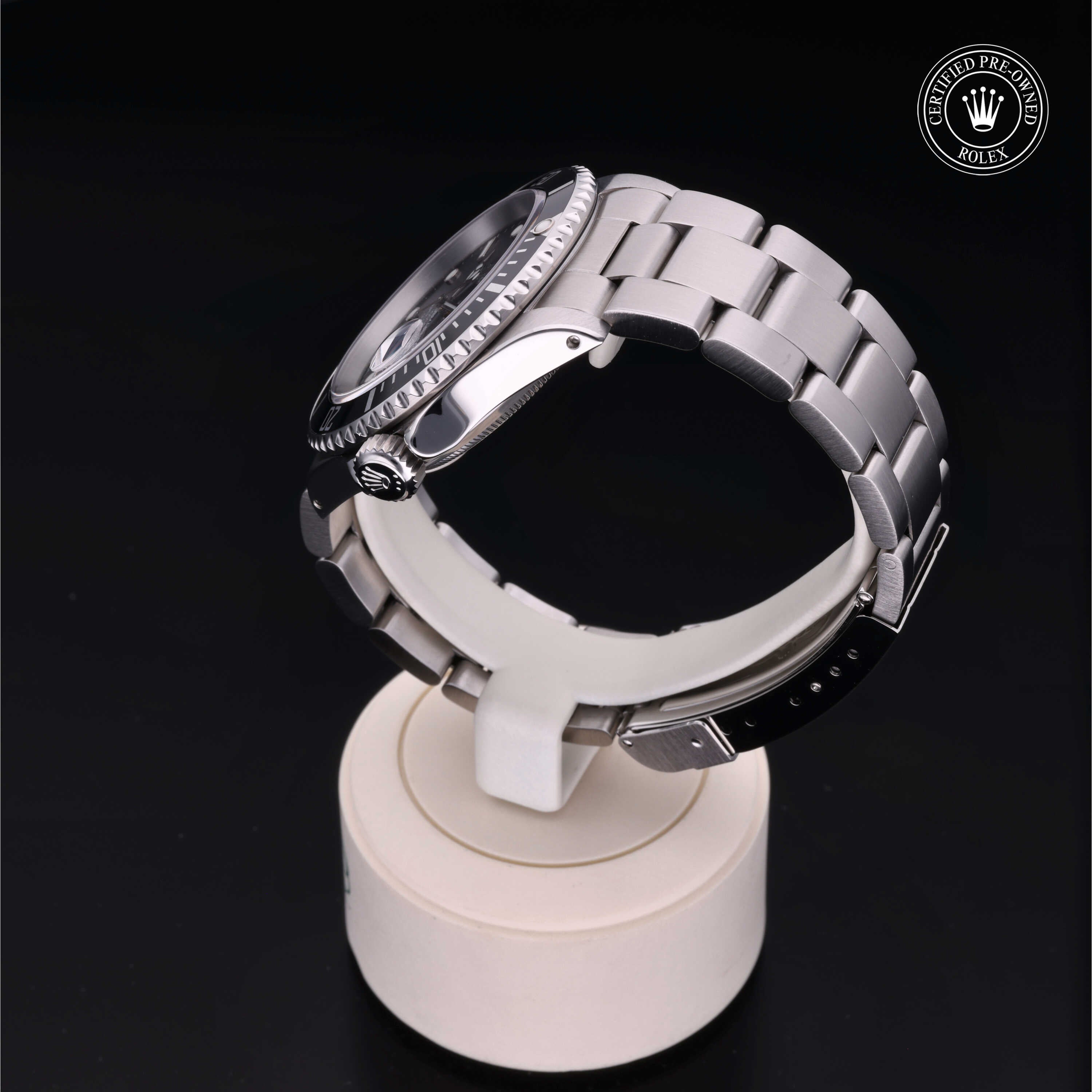 Rolex Certified Pre-Owned Submariner Date 40mm 16610 N397995 - 360° view