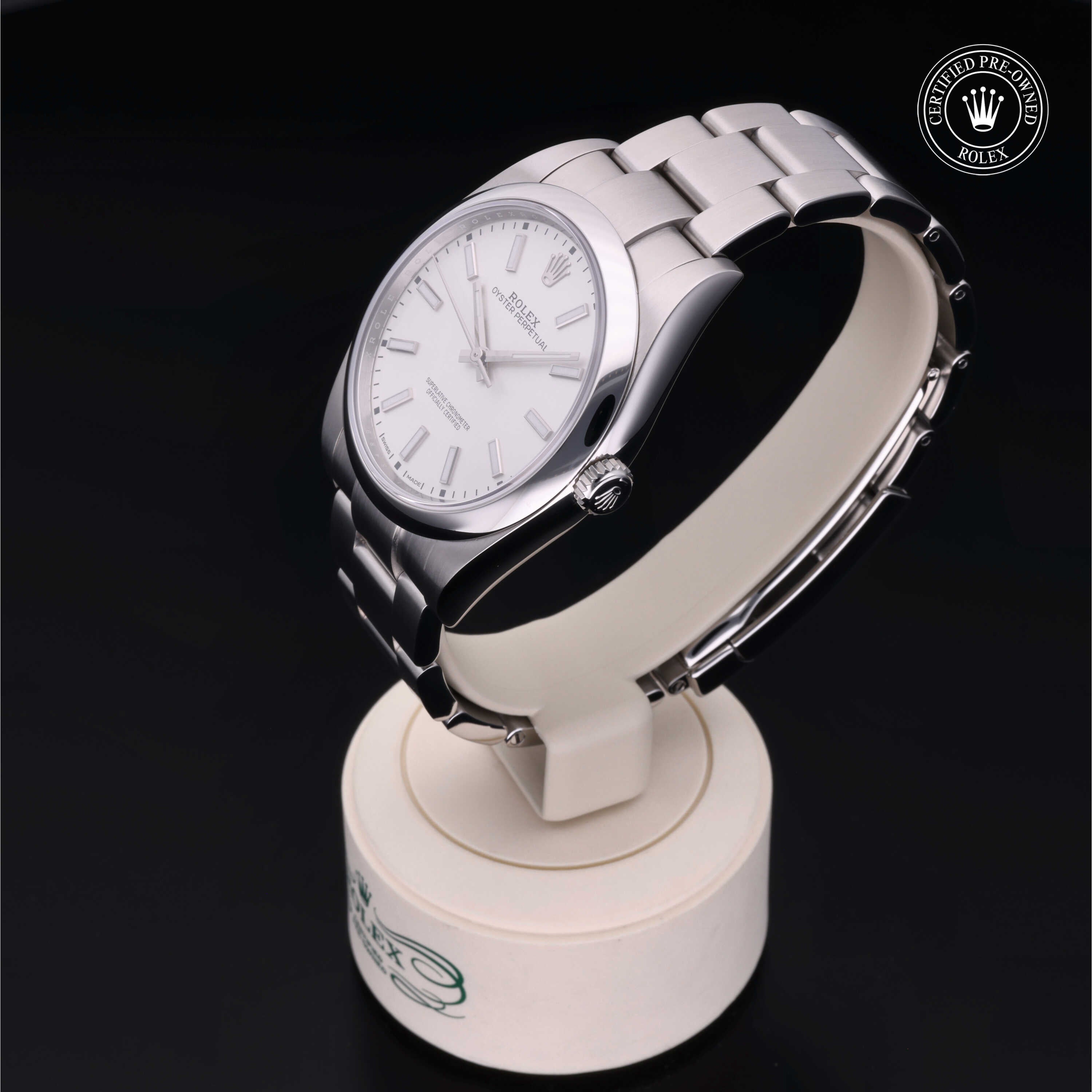 Rolex Certified Pre-Owned Oyster Perpetual 39mm 114300 9010S4R9 - 360° view