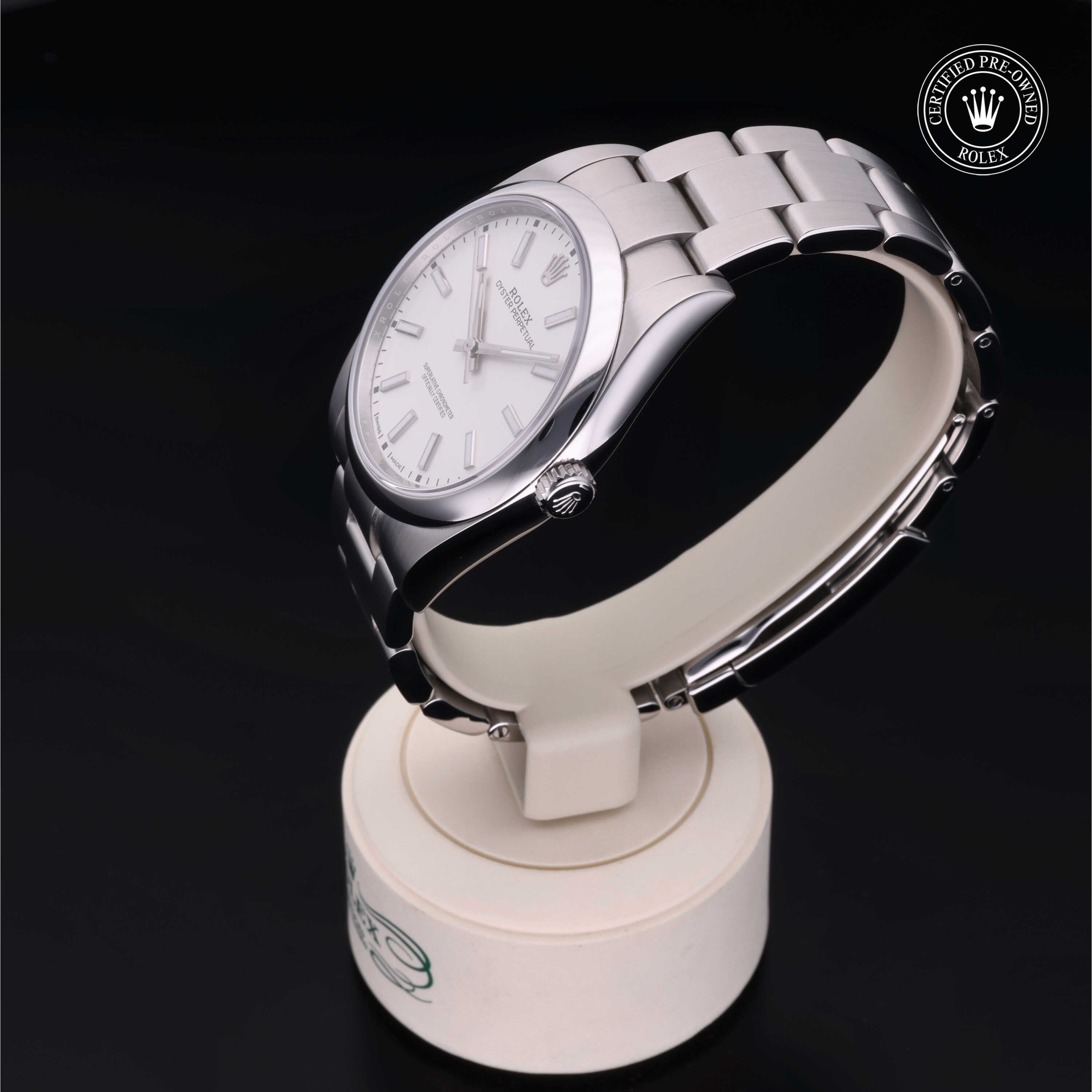 Rolex Certified Pre-Owned Oyster Perpetual 39mm 114300 9010S4R9 - 360° view