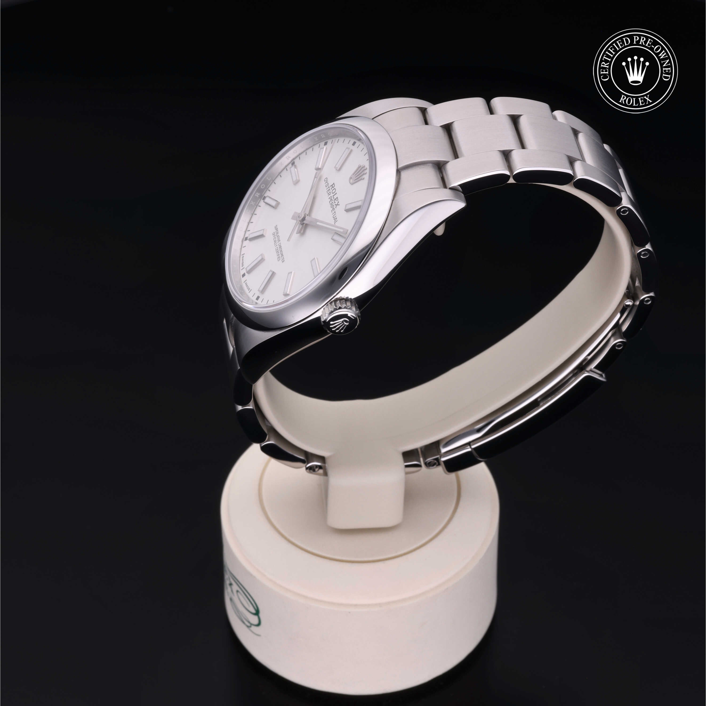 Rolex Certified Pre-Owned Oyster Perpetual 39mm 114300 9010S4R9 - 360° view