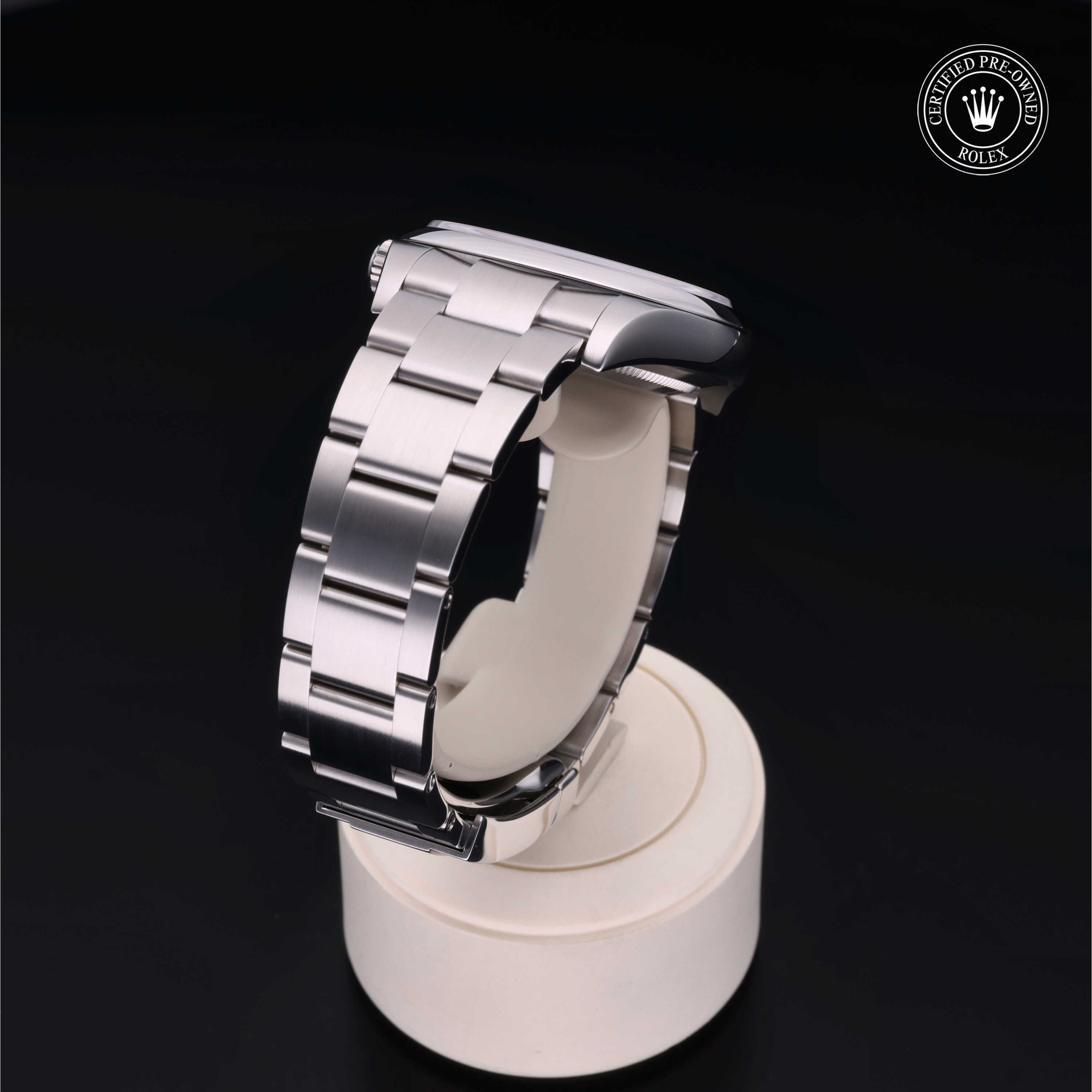 Rolex Certified Pre-Owned Oyster Perpetual 39mm 114300 9010S4R9 - 360° view