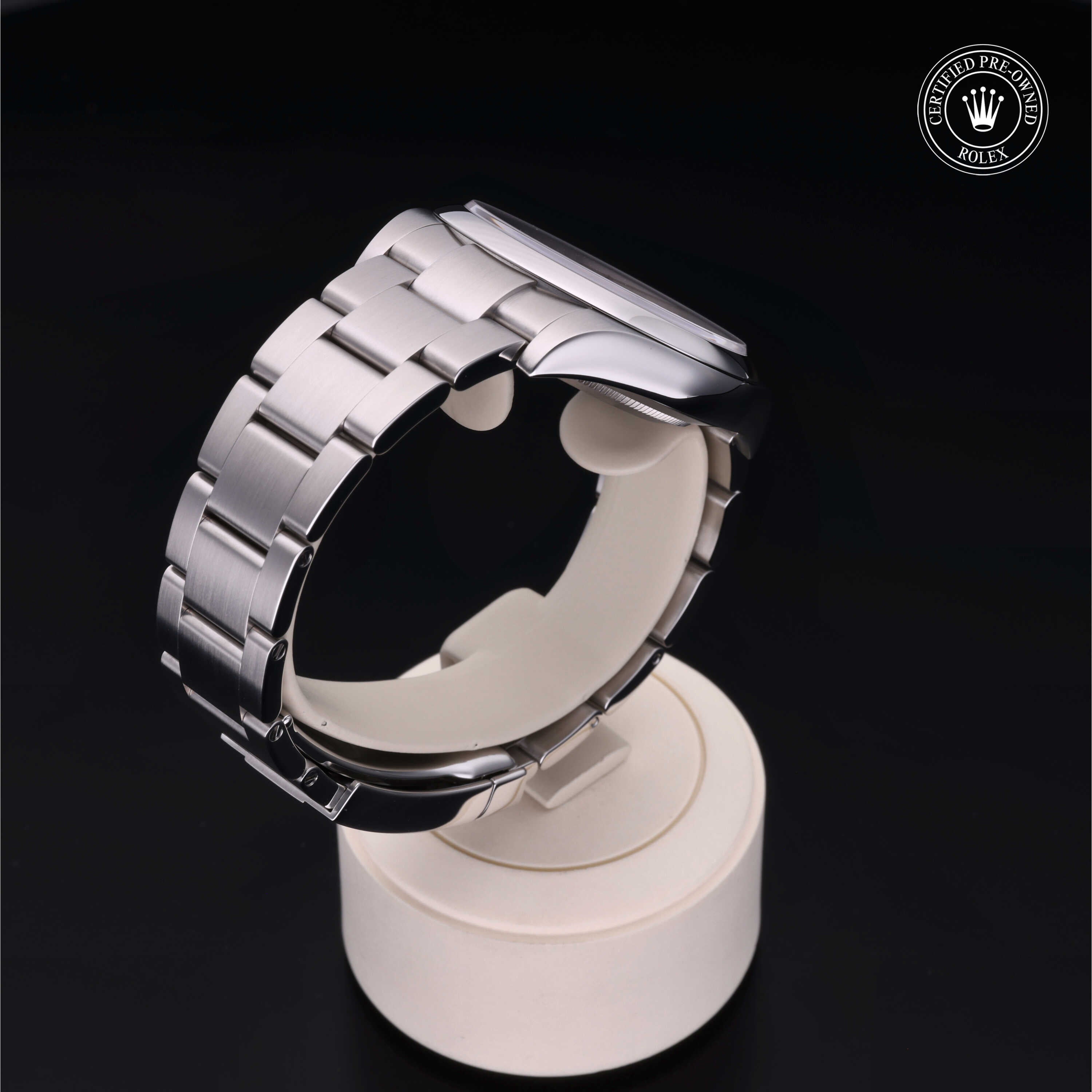 Rolex Certified Pre-Owned Oyster Perpetual 39mm 114300 9010S4R9 - 360° view