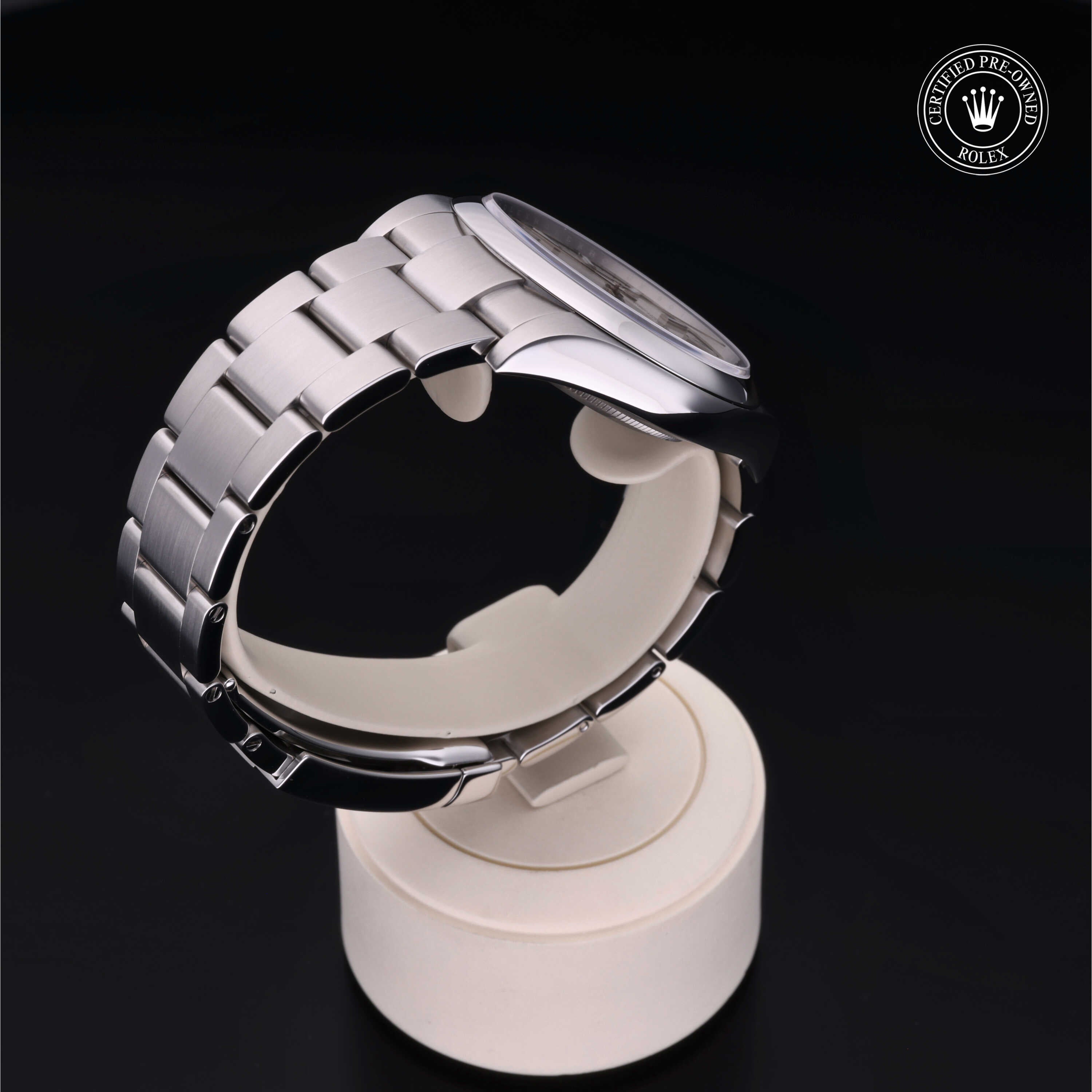 Rolex Certified Pre-Owned Oyster Perpetual 39mm 114300 9010S4R9 - 360° view