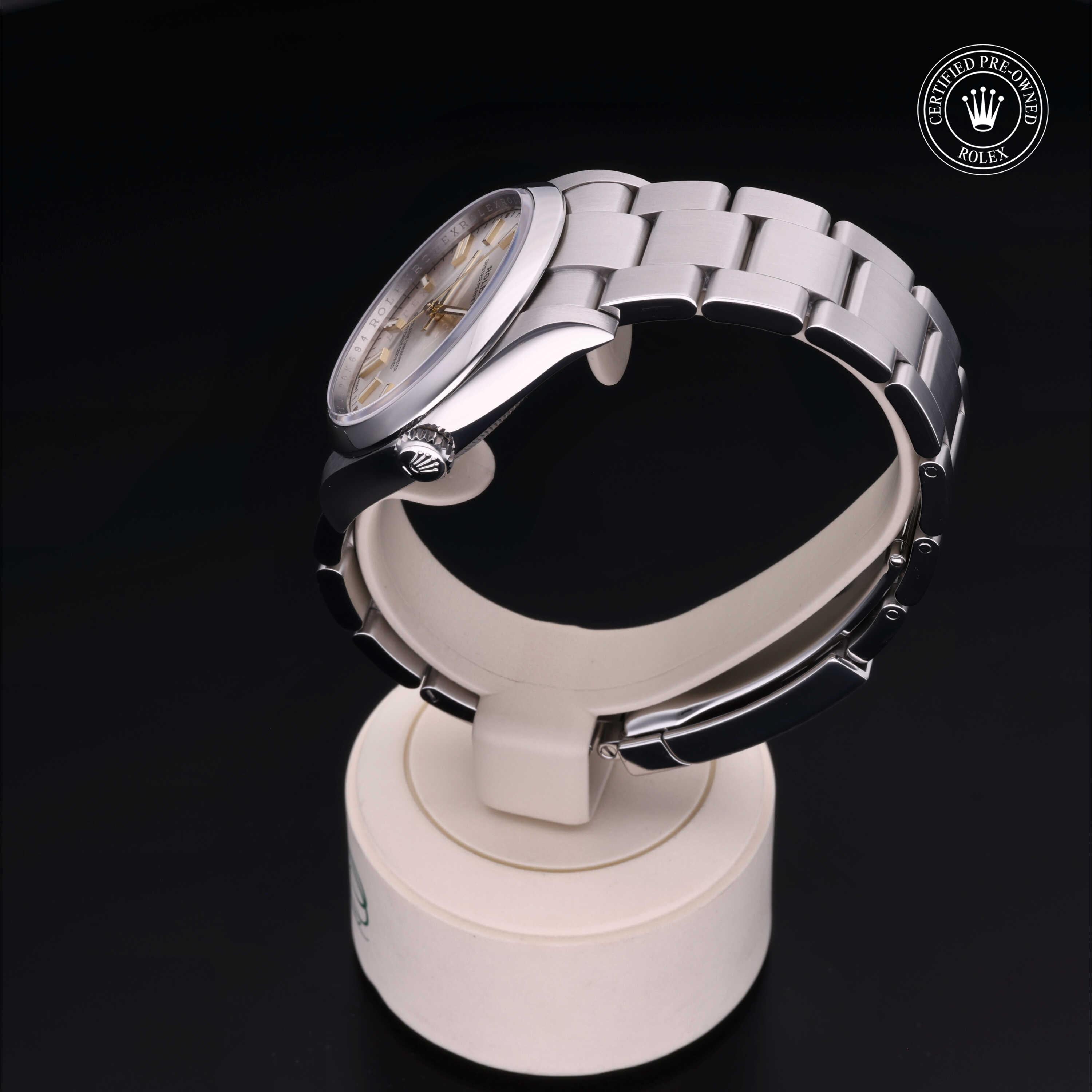 Rolex Certified Pre-Owned Oyster Perpetual 36mm 126000 J090K694 - 360° view