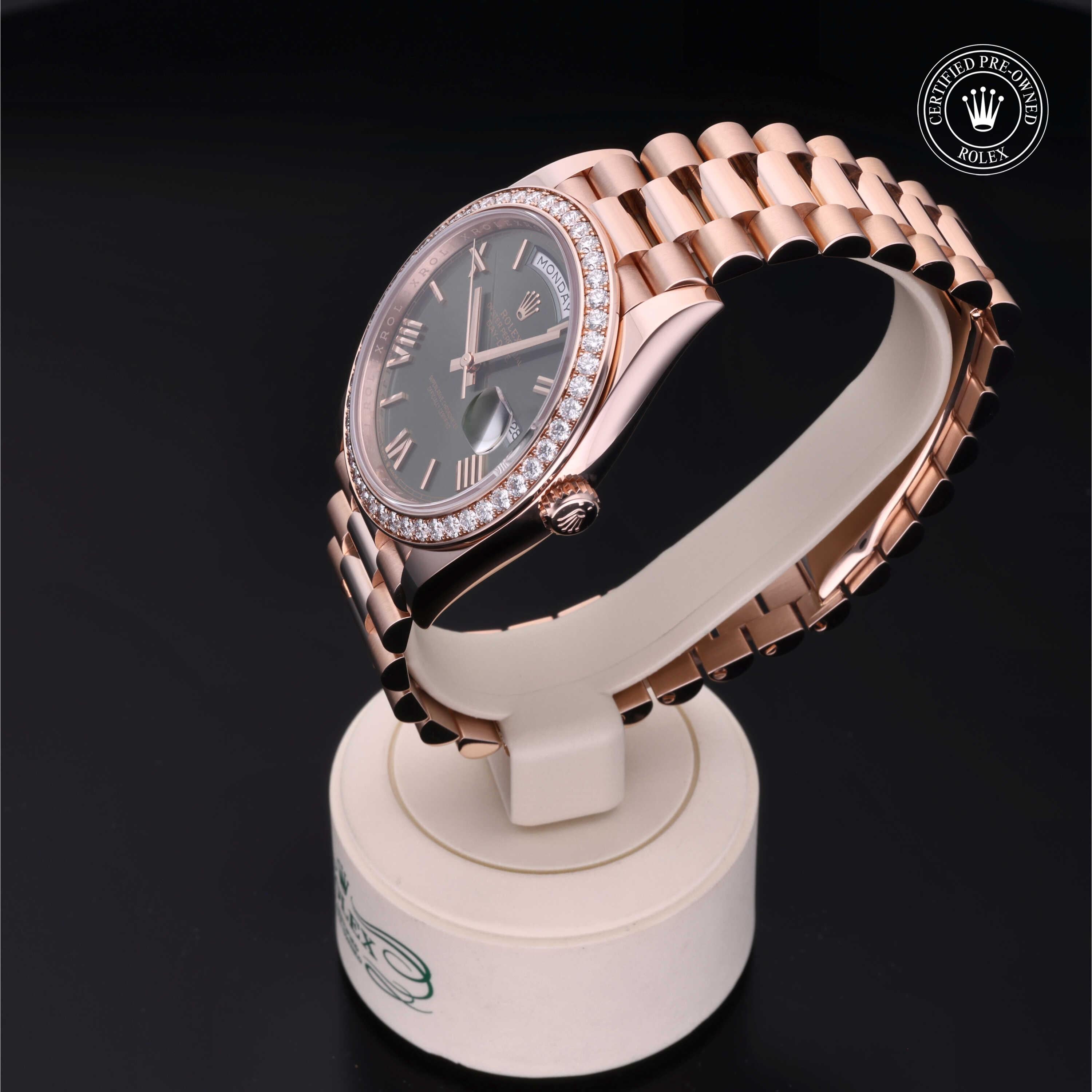 Rolex Certified Pre-Owned Day-Date 40 228345RBR 9852X621 - 360° view