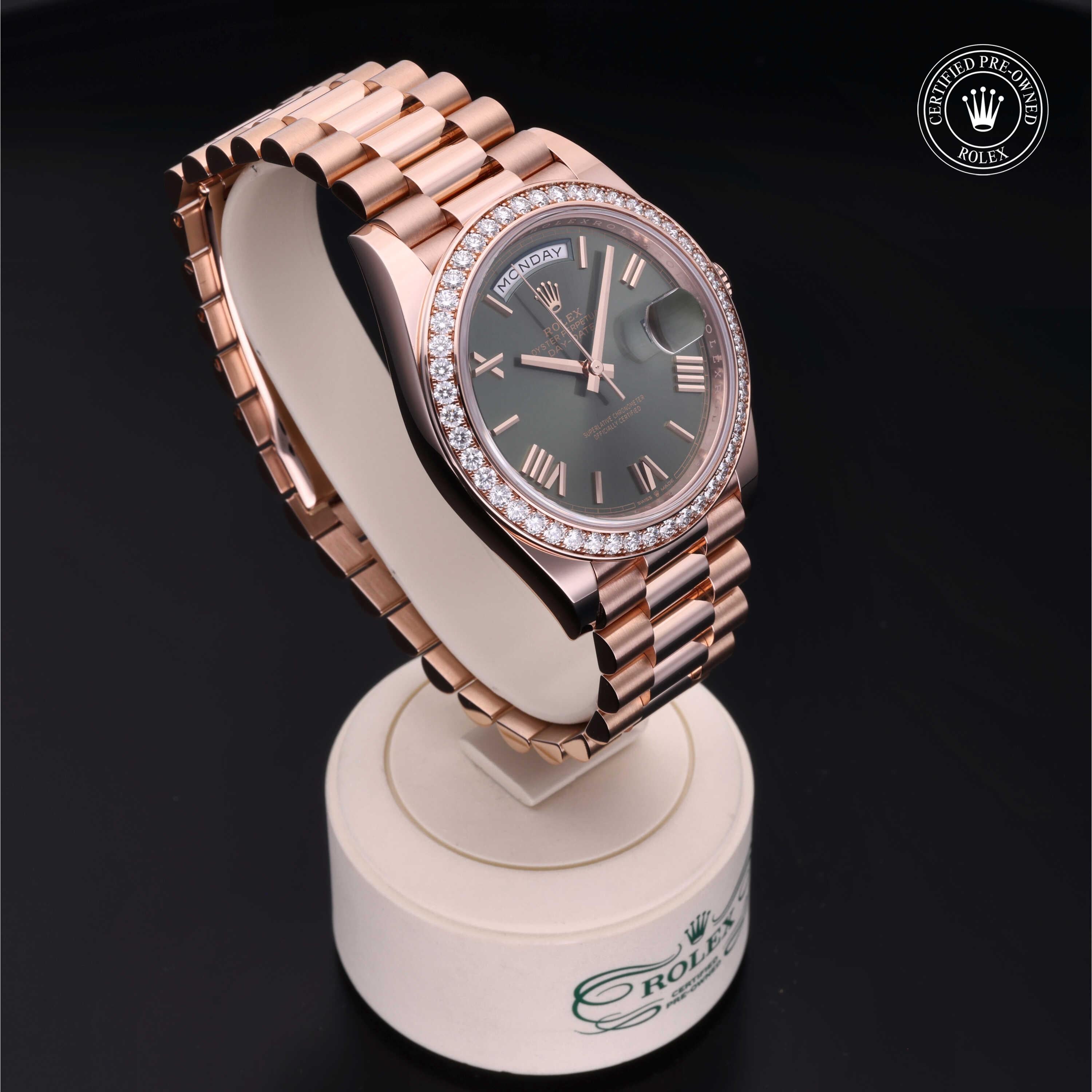 Rolex Certified Pre-Owned Day-Date 40 228345RBR 9852X621 - 360° view