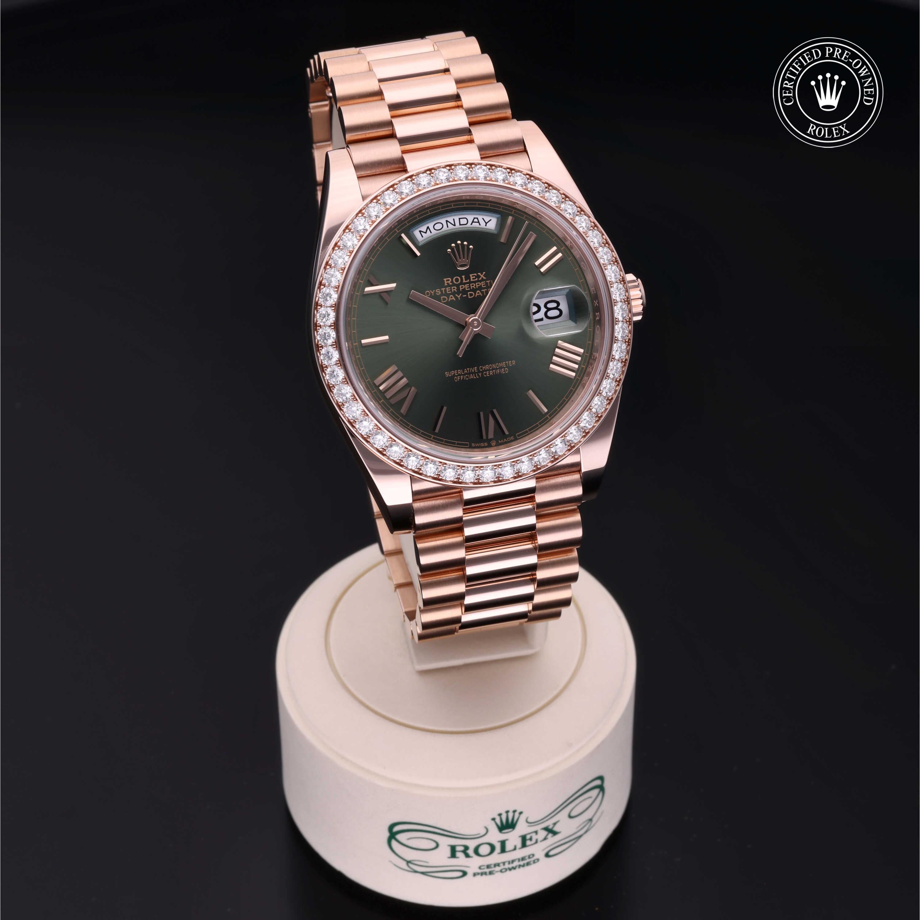 Rolex Certified Pre-Owned Day-Date 40 228345RBR 9852X621 - 360° view