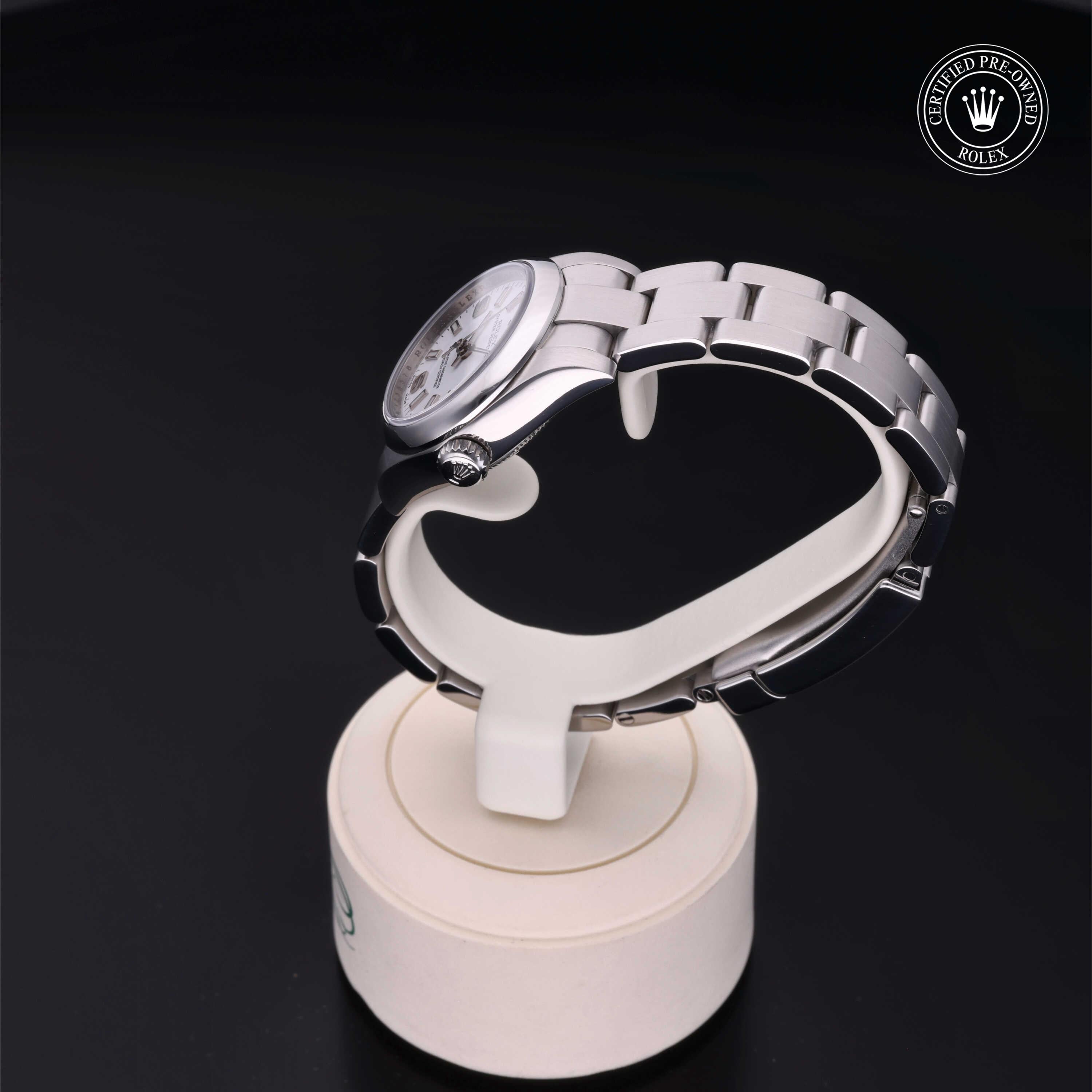 Rolex Certified Pre-Owned Oyster Perpetual 26 176200 V735378 - 360° view