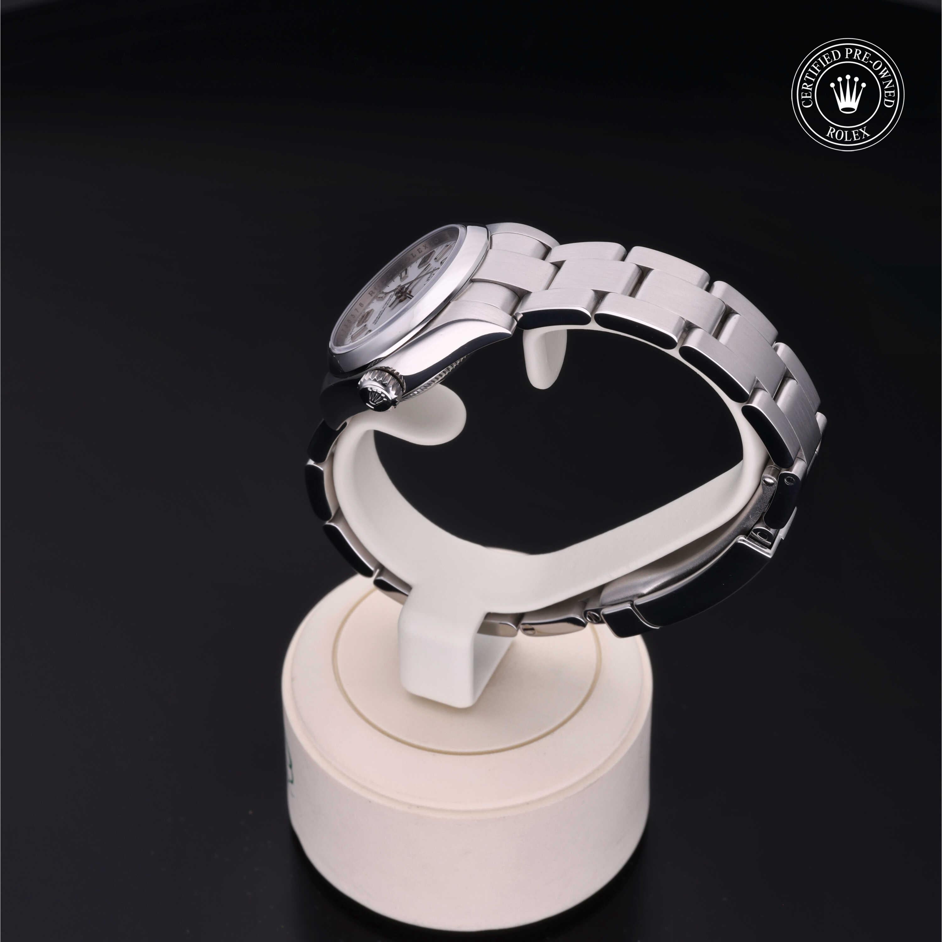 Rolex Certified Pre-Owned Oyster Perpetual 26 176200 V735378 - 360° view