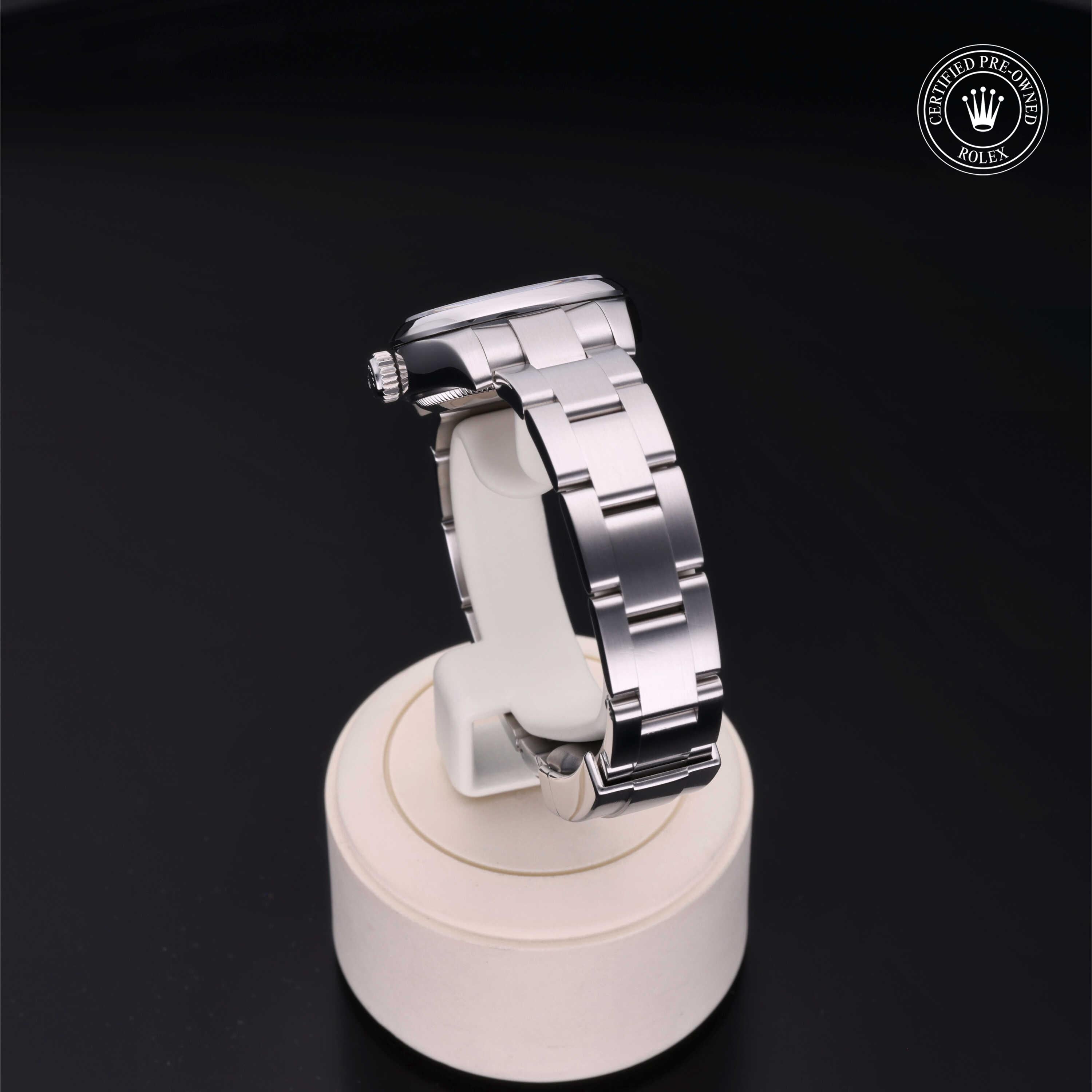 Rolex Certified Pre-Owned Oyster Perpetual 26 176200 V735378 - 360° view