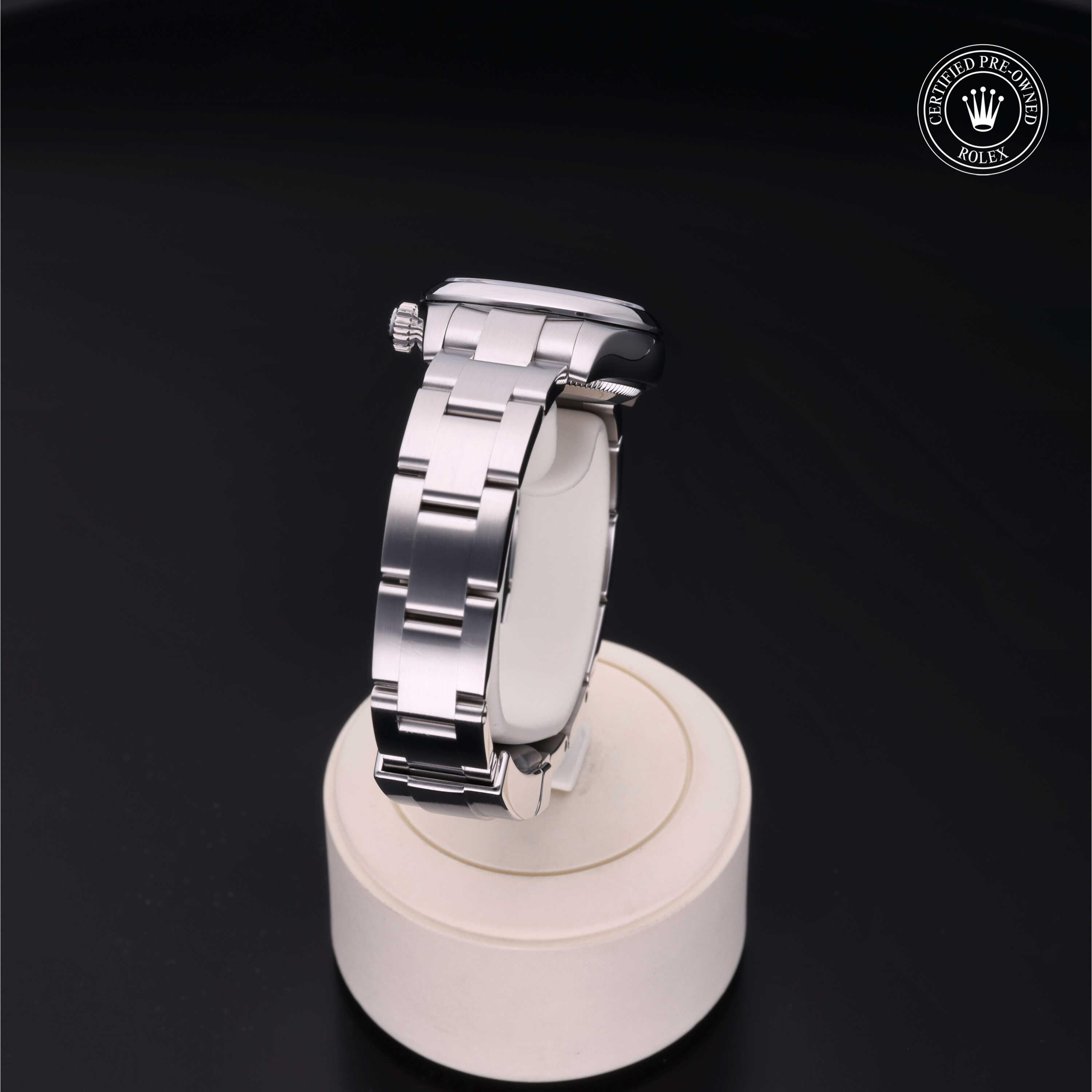 Rolex Certified Pre-Owned Oyster Perpetual 26 176200 V735378 - 360° view