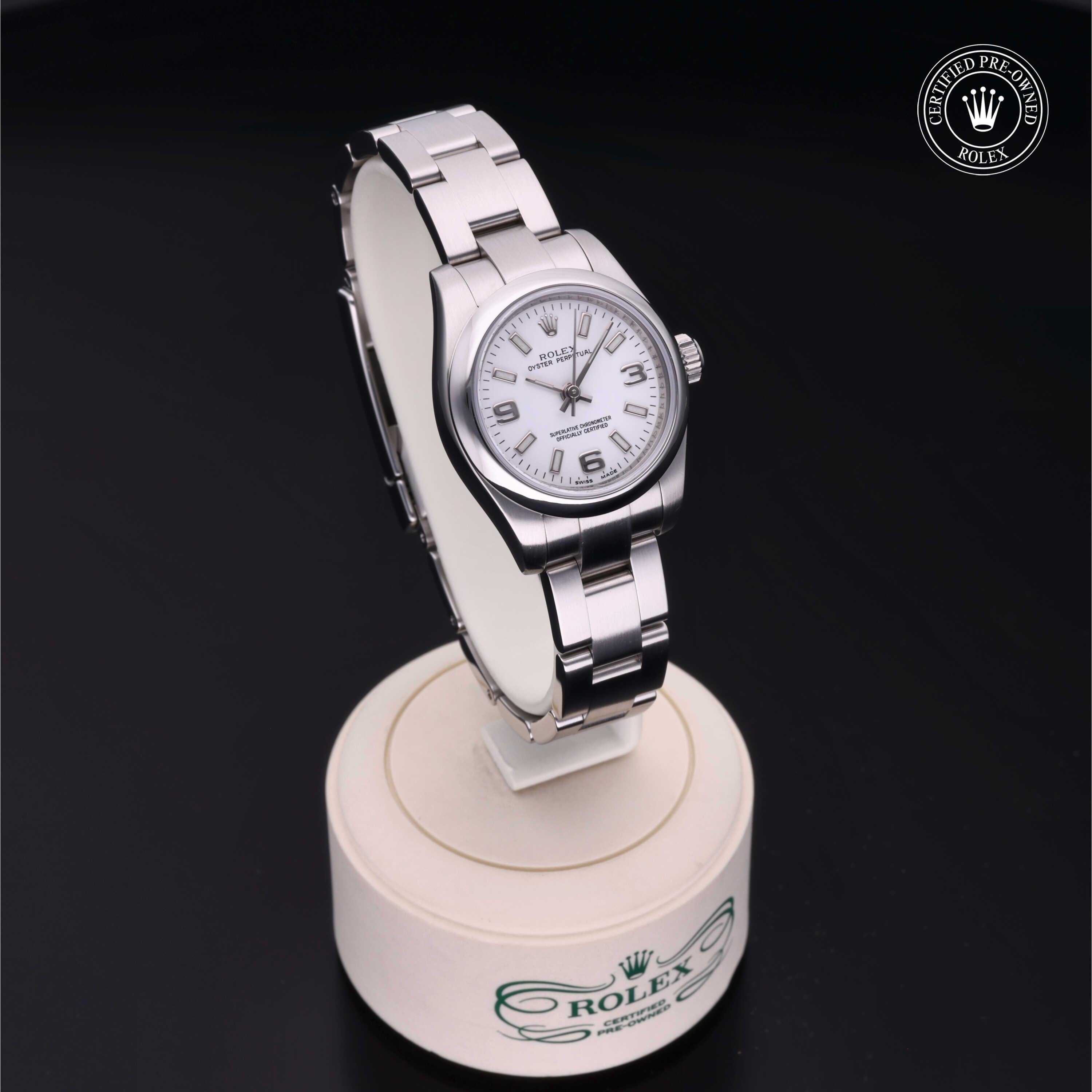 Rolex Certified Pre-Owned Oyster Perpetual 26 176200 V735378 - 360° view